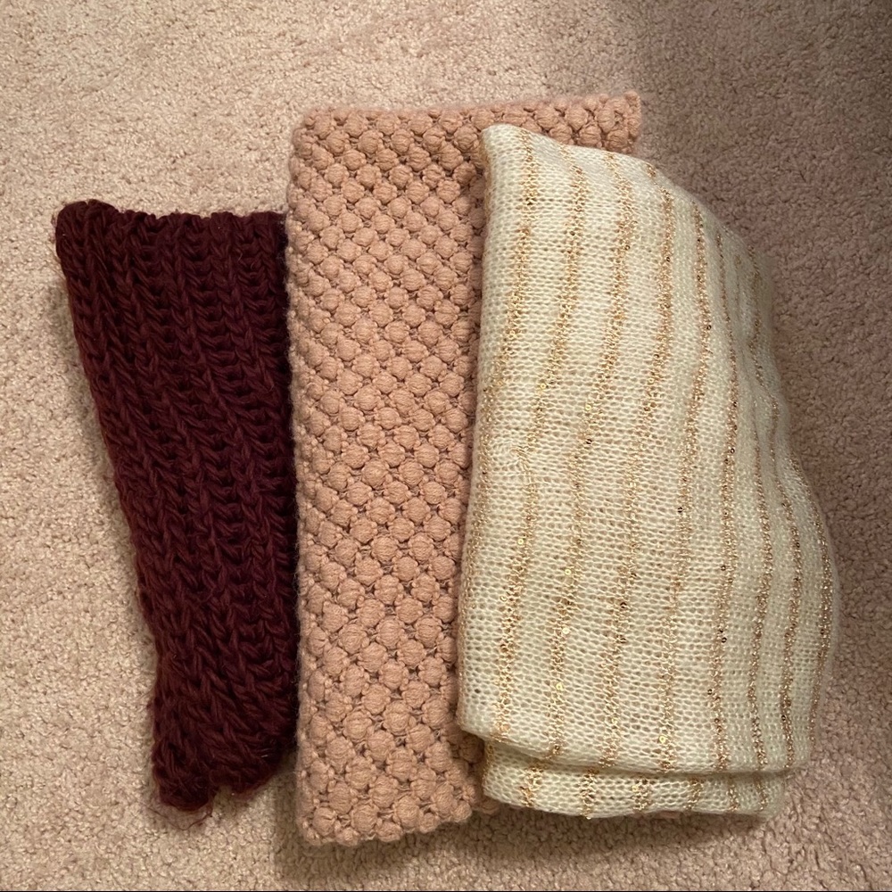 Knit circle scarves